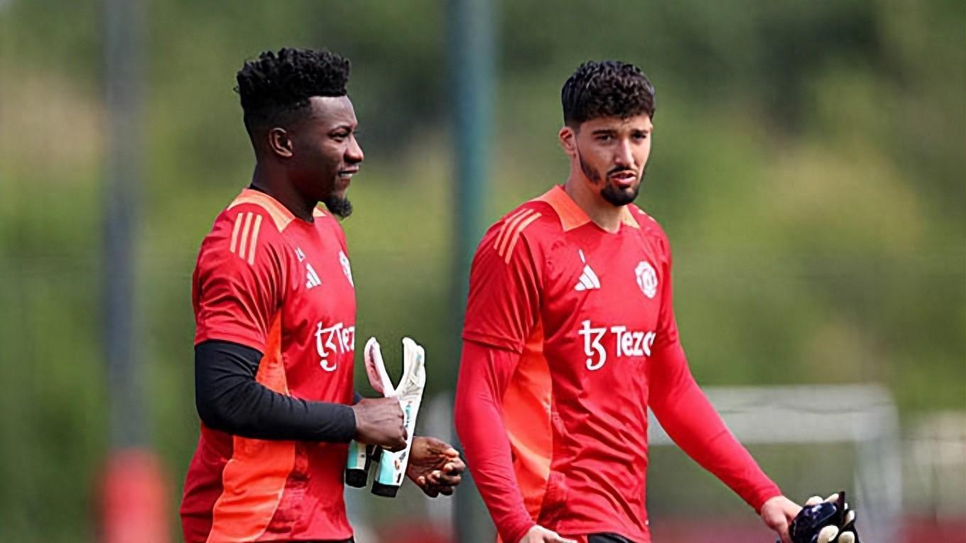 kaiyun-英媒：两大门将都不行，曼联球员对奥纳纳和巴因迪尔失去信心