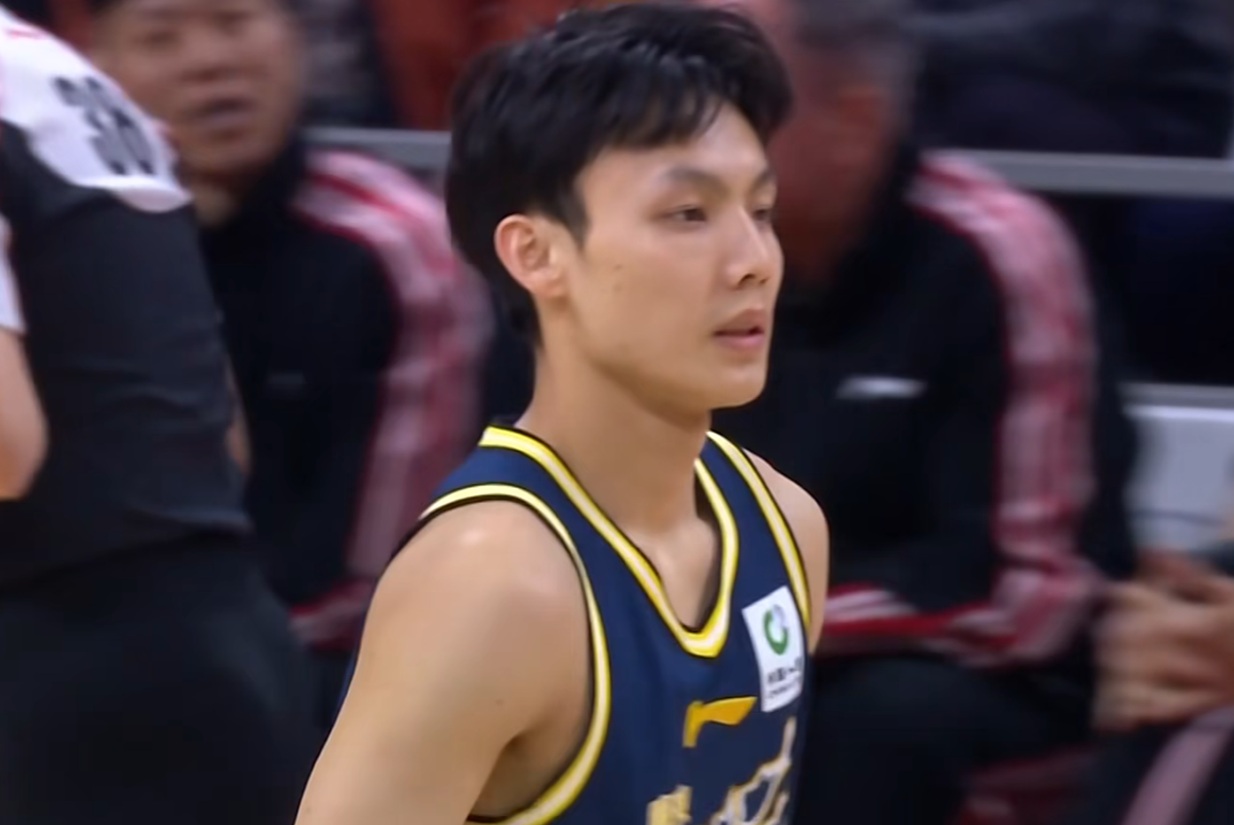开云登录观看-宏远速递！朱芳雨重要决定，杜锋获多年长约，徐昕国家队首秀亮眼
